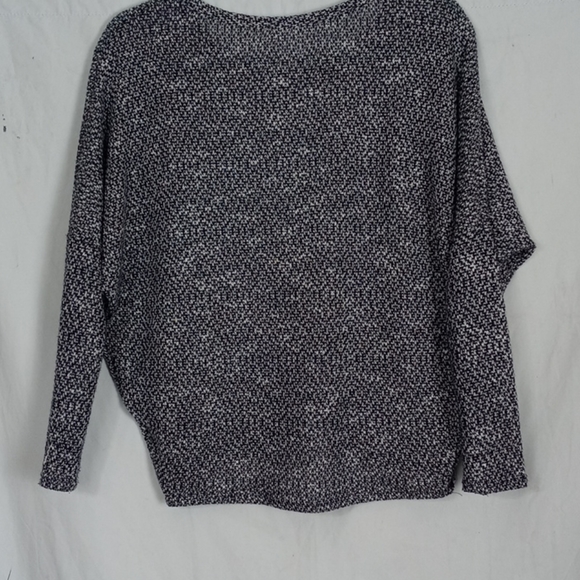 4/$20 Kiki La Rue heathered gray oversized top - Picture 6 of 7